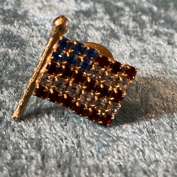 Vintage Red, White and Blue Crystal USA Flag Tie Tack - Picture 1 of 3
